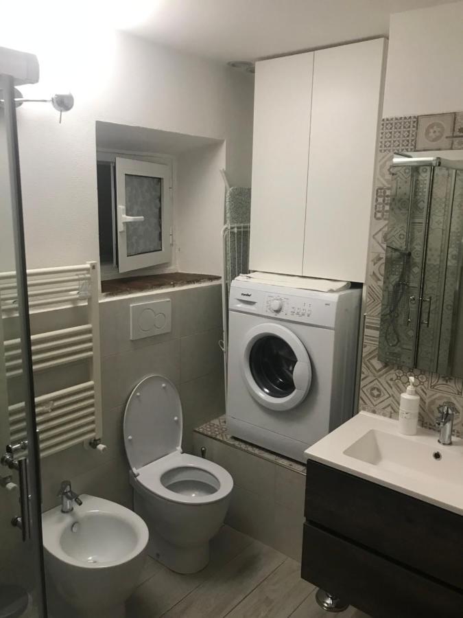 Apartment A&a